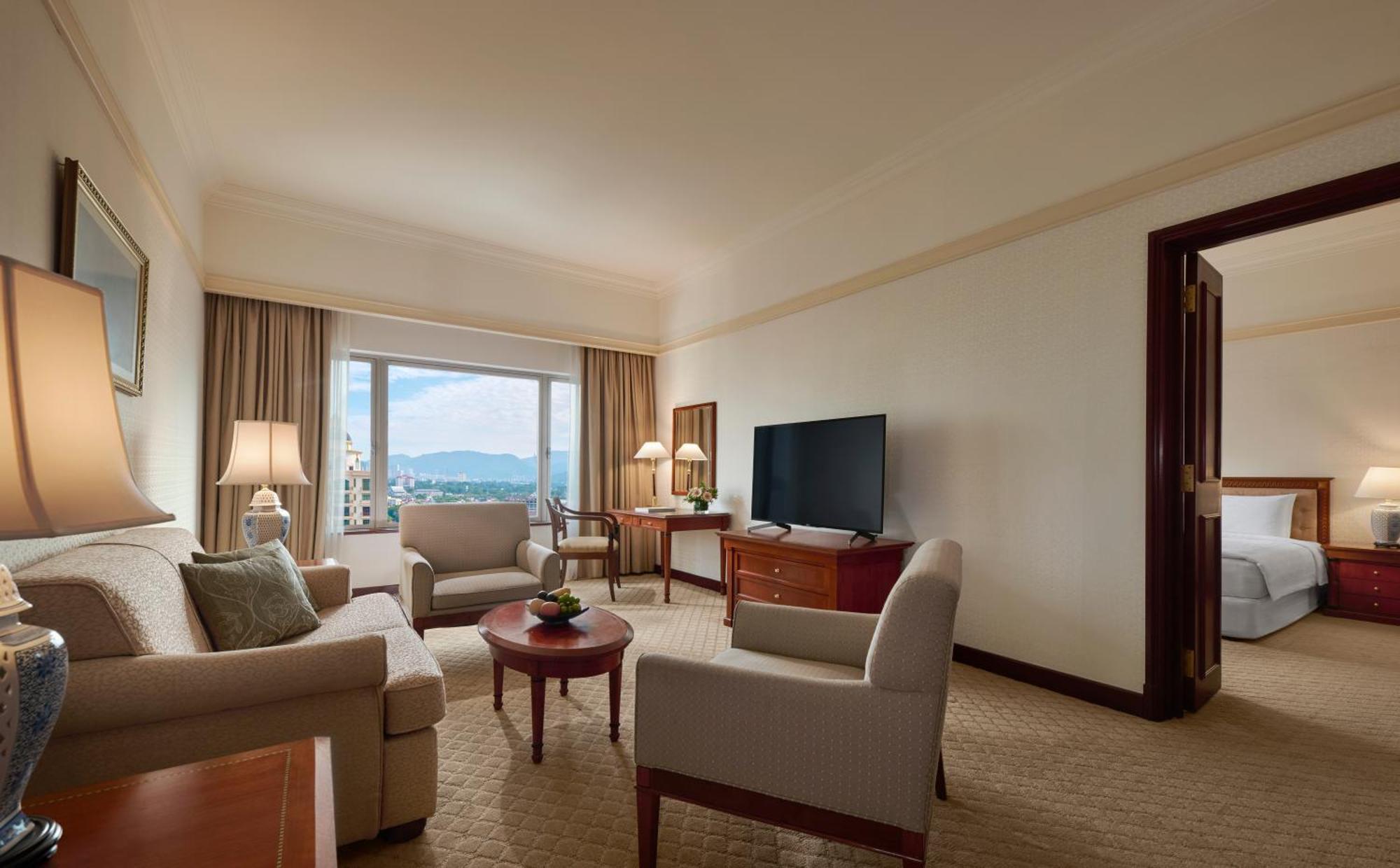 Gurney Bay Hotel, A Parkroyal Partner Hotel George Town Exteriér fotografie A suite at the hotel